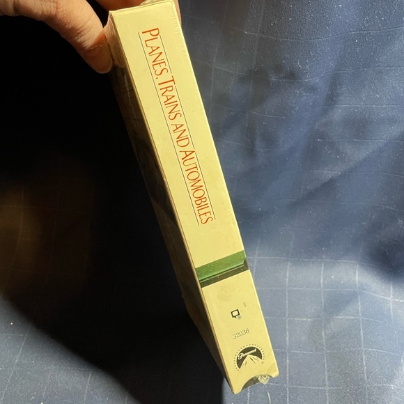 VTG 1990 Paramount ‘Planes Trains and Automobiles’ VHS tape *sealed* John Candy! - Picture 2 of 5